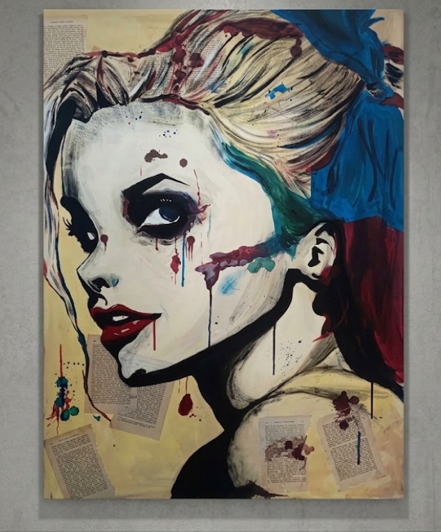 Portrait de femme au maquillage coulant, coulures de peinture et collages de pages de livre